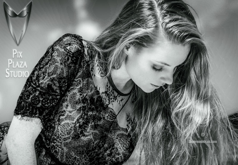 Nicole-PixPlaza-1000 Nicole-PixPlaza-1000